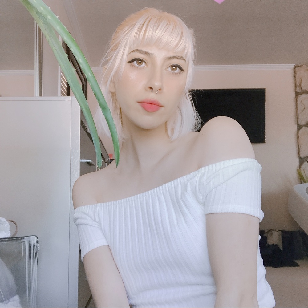 Meet your Posher, Jaqueline